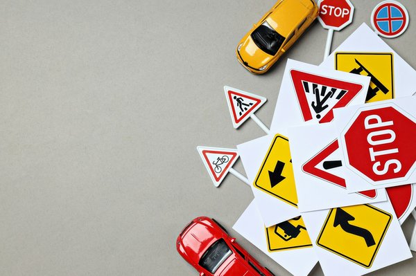 Repasser le code de la route : astuces et conseils efficaces