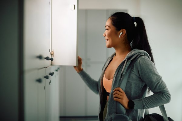 Casiers vestiaires : l'allié du rangement efficace au travail